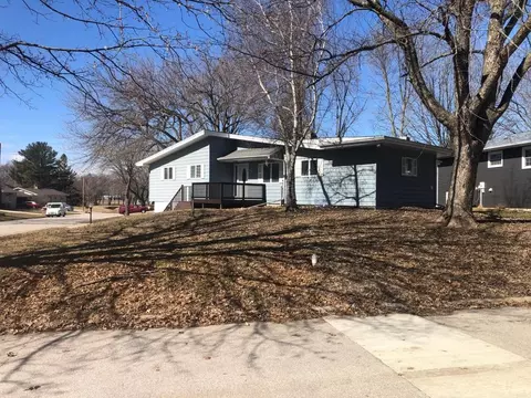 104 Windsor Blvd, Hampton, IA 50441 photo 2