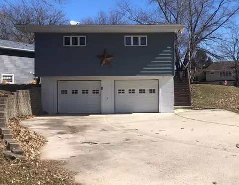 104 Windsor Blvd, Hampton, IA 50441 photo 3