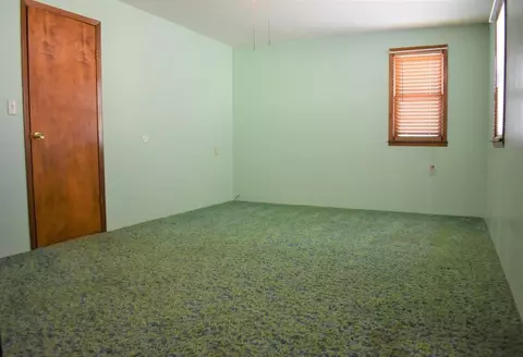 531 E State St, Corydon, IA 50060 photo 8