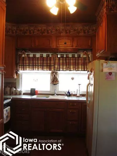 501 1st St, Corwith, IA 50430 photo 6