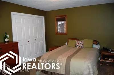 650 Golf View Dr, Garner, IA 50438 photo 11