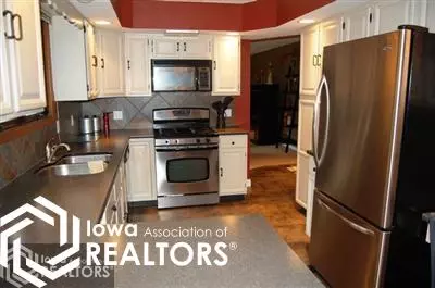 650 Golf View Dr, Garner, IA 50438 photo 5