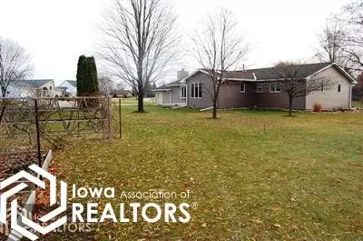 650 Golf View Dr, Garner, IA 50438 photo 3