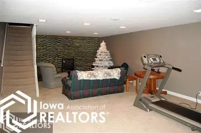 650 Golf View Dr, Garner, IA 50438 photo 16