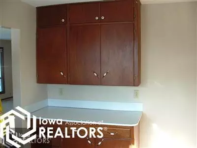 795 W Third St, Garner, IA 50438 photo 3