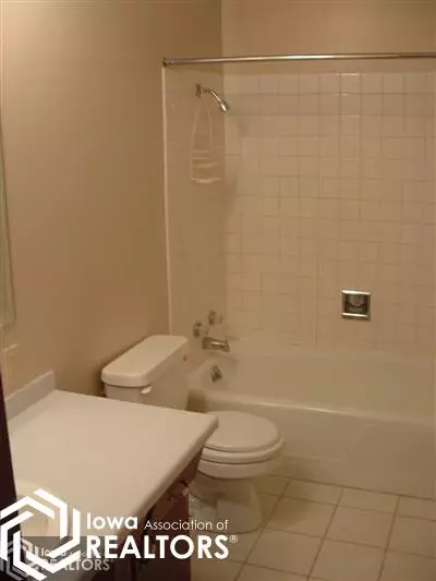 795 W Third St, Garner, IA 50438 photo 7