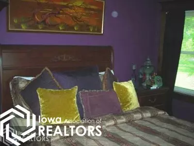302 Clinton St, Corwith, IA 50430 photo 3