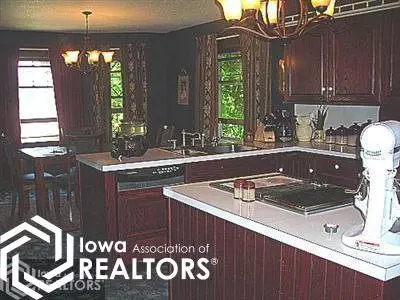 302 Clinton St, Corwith, IA 50430 photo 10