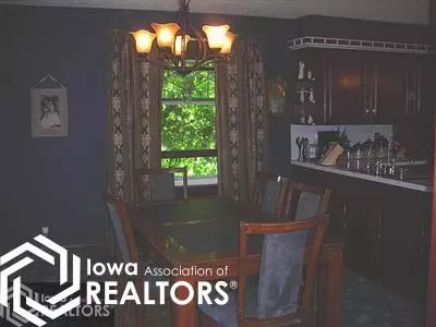 302 Clinton St, Corwith, IA 50430 photo 6
