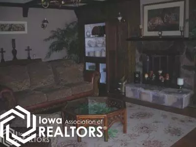 302 Clinton St, Corwith, IA 50430 photo 5