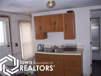 222 9th Pl NE, Hampton, IA 50441 photo 3