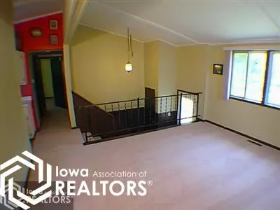 540 W 5th St, Garner, IA 50438 photo 8