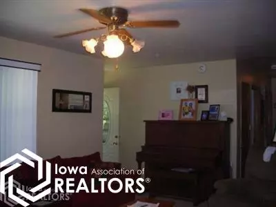 508 Standring St, Corwith, IA 50430 photo 6