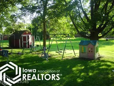 508 Standring St, Corwith, IA 50430 photo 11
