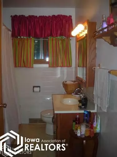 508 Standring St, Corwith, IA 50430 photo 7