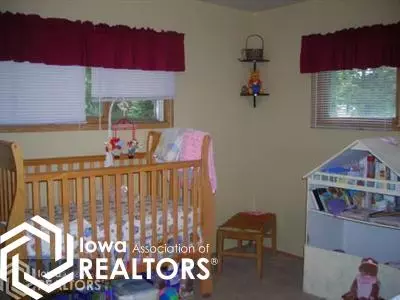 508 Standring St, Corwith, IA 50430 photo 8