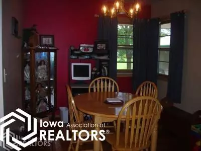 508 Standring St, Corwith, IA 50430 photo 3