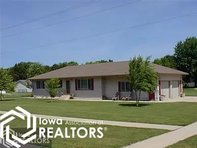 220 W Lyon St, Garner, IA 50438 photo 1