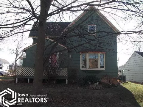 702 1st Ave NW, Hampton, IA 50441 photo 1