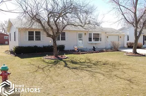 185 W Lyon St, Garner, IA 50438 photo 1