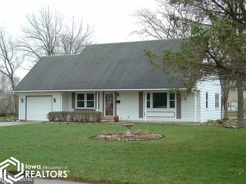 825 3rd St, Garner, IA 50438 photo 1