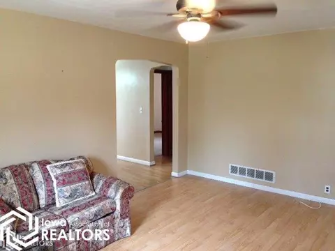 540 Division St, Garner, IA 50438 photo 5