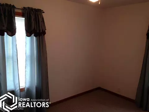 540 Division St, Garner, IA 50438 photo 7