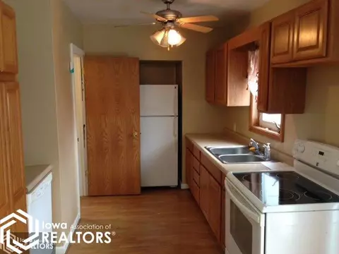 540 Division St, Garner, IA 50438 photo 3
