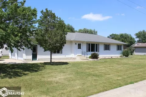 290 W Lyons St, Garner, IA 50438 photo 1