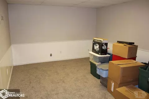 290 W Lyons St, Garner, IA 50438 photo 7
