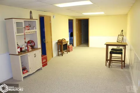 290 W Lyons St, Garner, IA 50438 photo 9