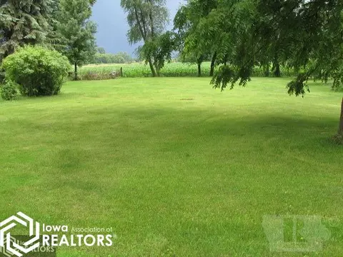 91 W Duff, Dougherty, IA 50433 photo 3