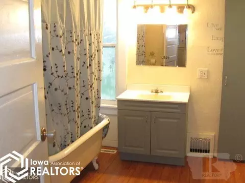 91 W Duff, Dougherty, IA 50433 photo 10