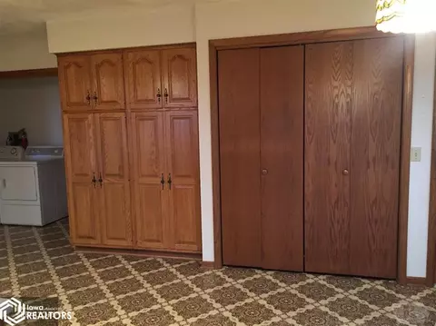 511 Standring St, Corwith, IA 50430 photo 7