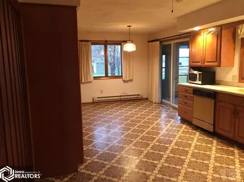 511 Standring St, Corwith, IA 50430 photo 6
