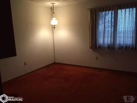 511 Standring St, Corwith, IA 50430 photo 12