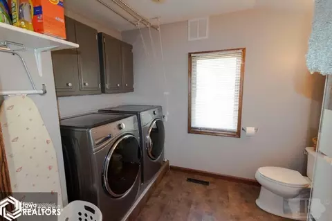 515 3rd St NE, Hampton, IA 50441 photo 9