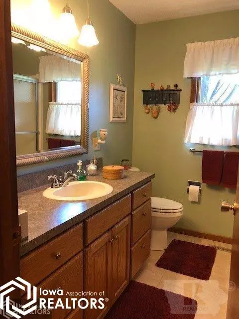415 Division St, Garner, IA 50438 photo 13