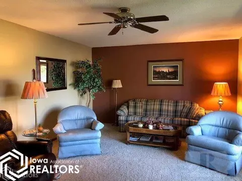 415 Division St, Garner, IA 50438 photo 8