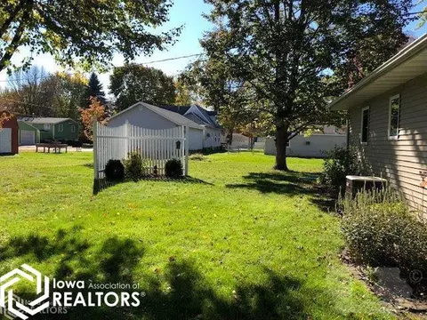 415 Division St, Garner, IA 50438 photo 2