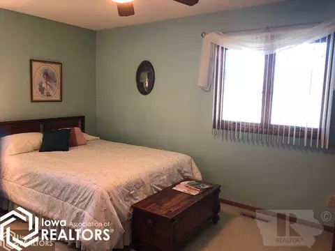 415 Division St, Garner, IA 50438 photo 12