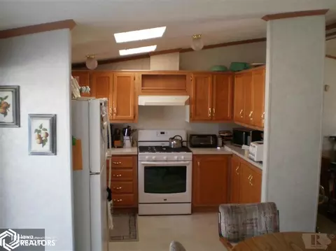 480 E Second St, Garner, IA 50438 photo 6