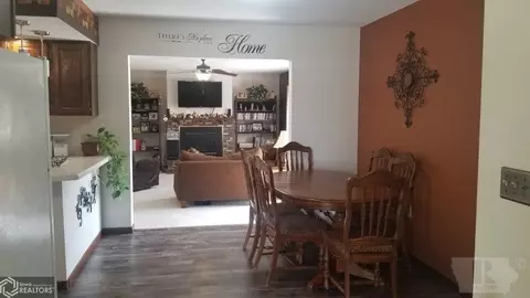 1475 State St, Garner, IA 50438 photo 7