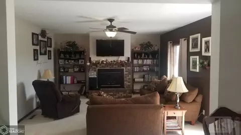 1475 State St, Garner, IA 50438 photo 8