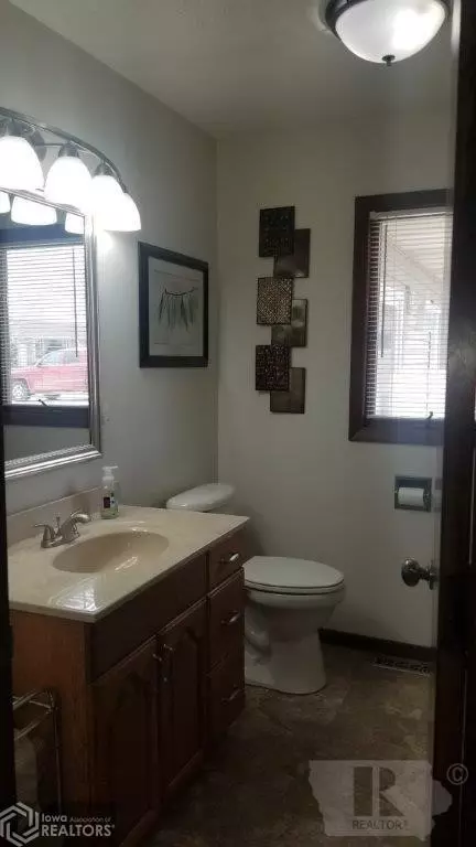 1475 State St, Garner, IA 50438 photo 14