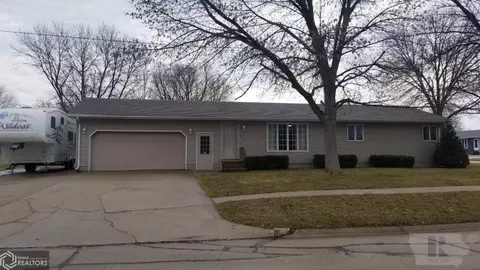 1475 State St, Garner, IA 50438 photo 2