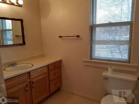 304 E Walnut St, Manly, IA 50456 photo 9