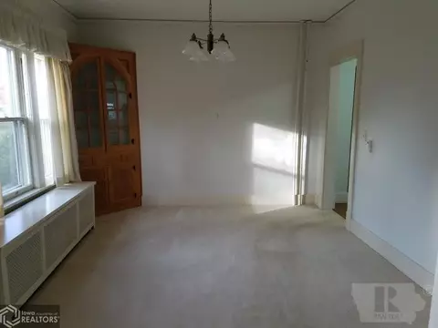 304 E Walnut St, Manly, IA 50456 photo 5
