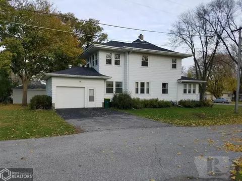 304 E Walnut St, Manly, IA 50456 photo 2