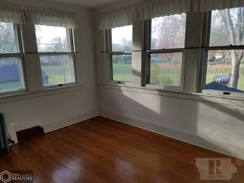 304 E Walnut St, Manly, IA 50456 photo 10